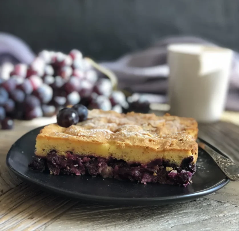 Buffetta all’uva fragola con impasto soffice e frutta fresca, Pane al Pane Mantova